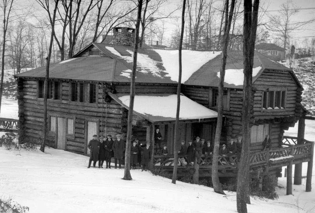 Photo of Case Mountain Cabin, Manchester